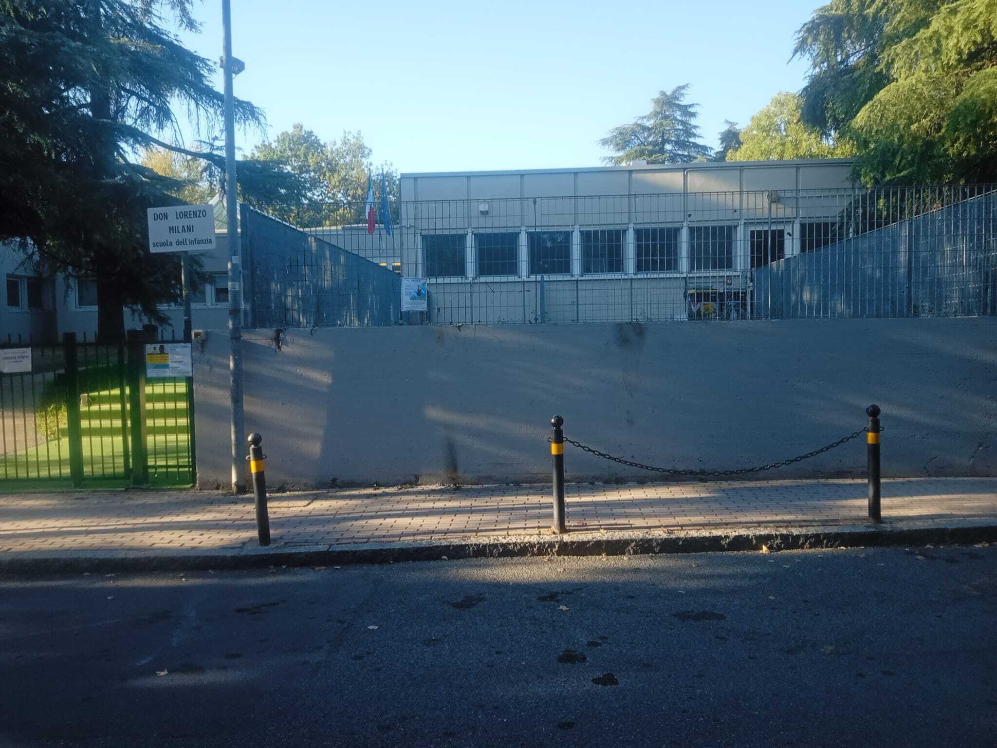 Clima d'odio a Casalecchio: bruciato lo striscione 