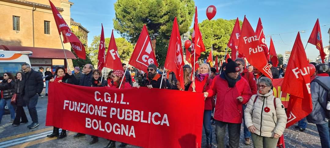 Comune di Bologna: basta prese in giro! Proclamato lo stato di agitazione dei servizi 0-6